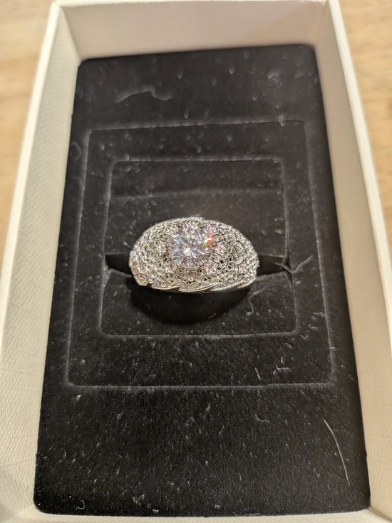 Jewelry - S925 with Clear Center Stone